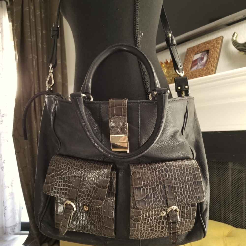 shoulder bag